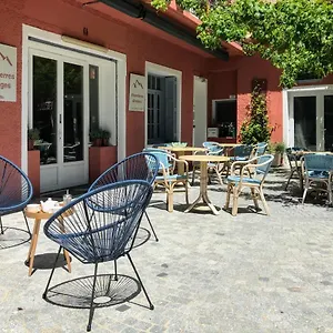  Couette-café Les Terres Rouges 06 France